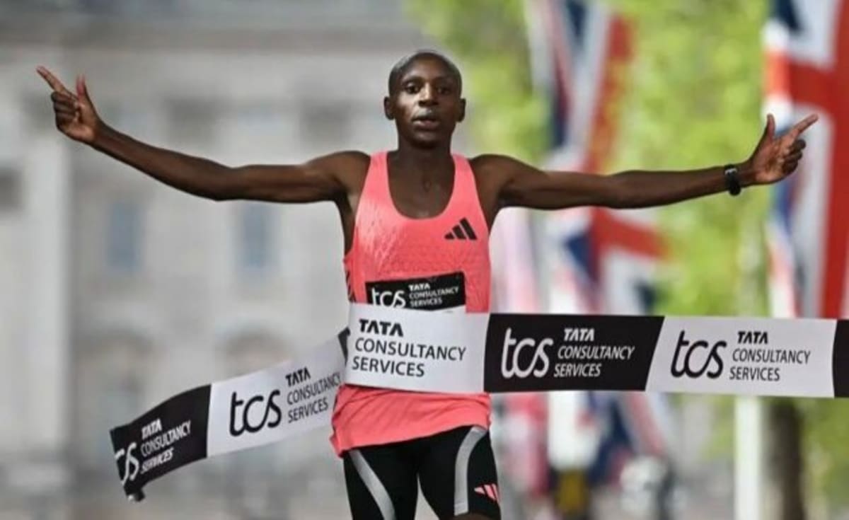 Kenyan runner Sabastian Sawe crossing finish line at London Marathon in world record time