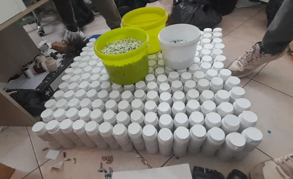 Zimbabwe Police Shut Down Illegal Drug Lab, Protect Public