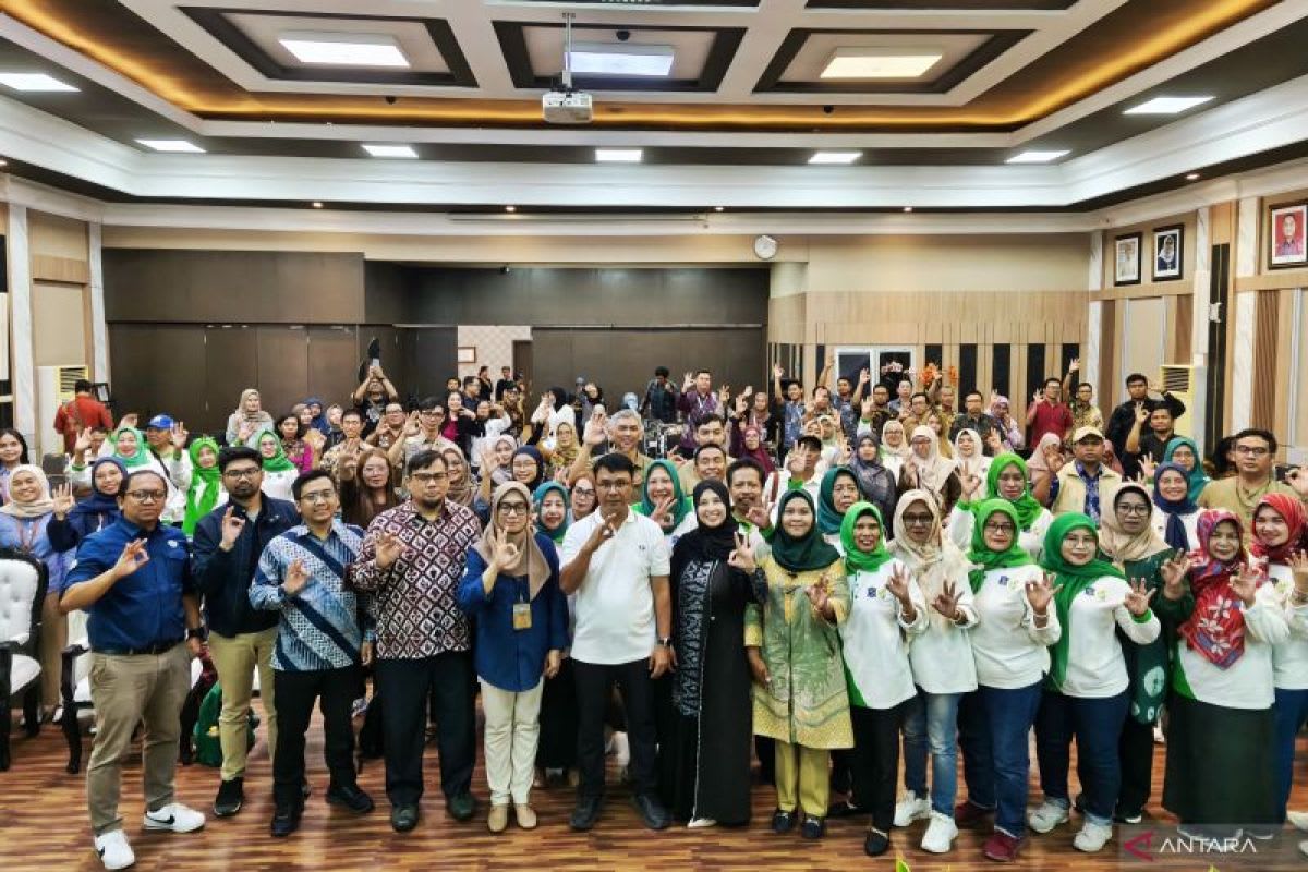 Surabaya Leads Indonesia's River Plastic Cleanup Program