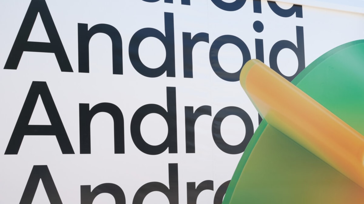 Android phone screen showing scam call detection alert warning user about potential impersonation