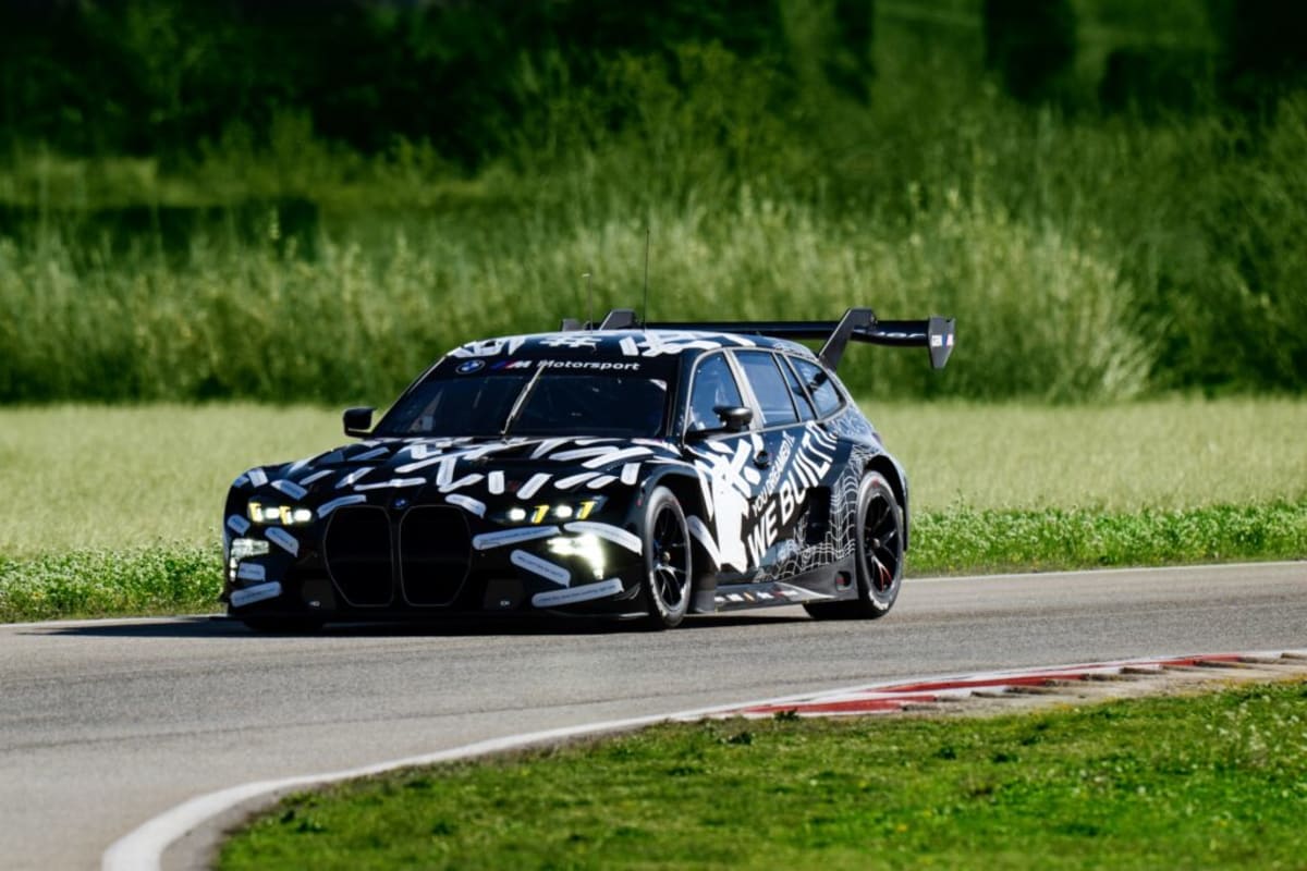 BMW Racing a Station Wagon at Nürburgring's Brutal 24-Hour - Image 3