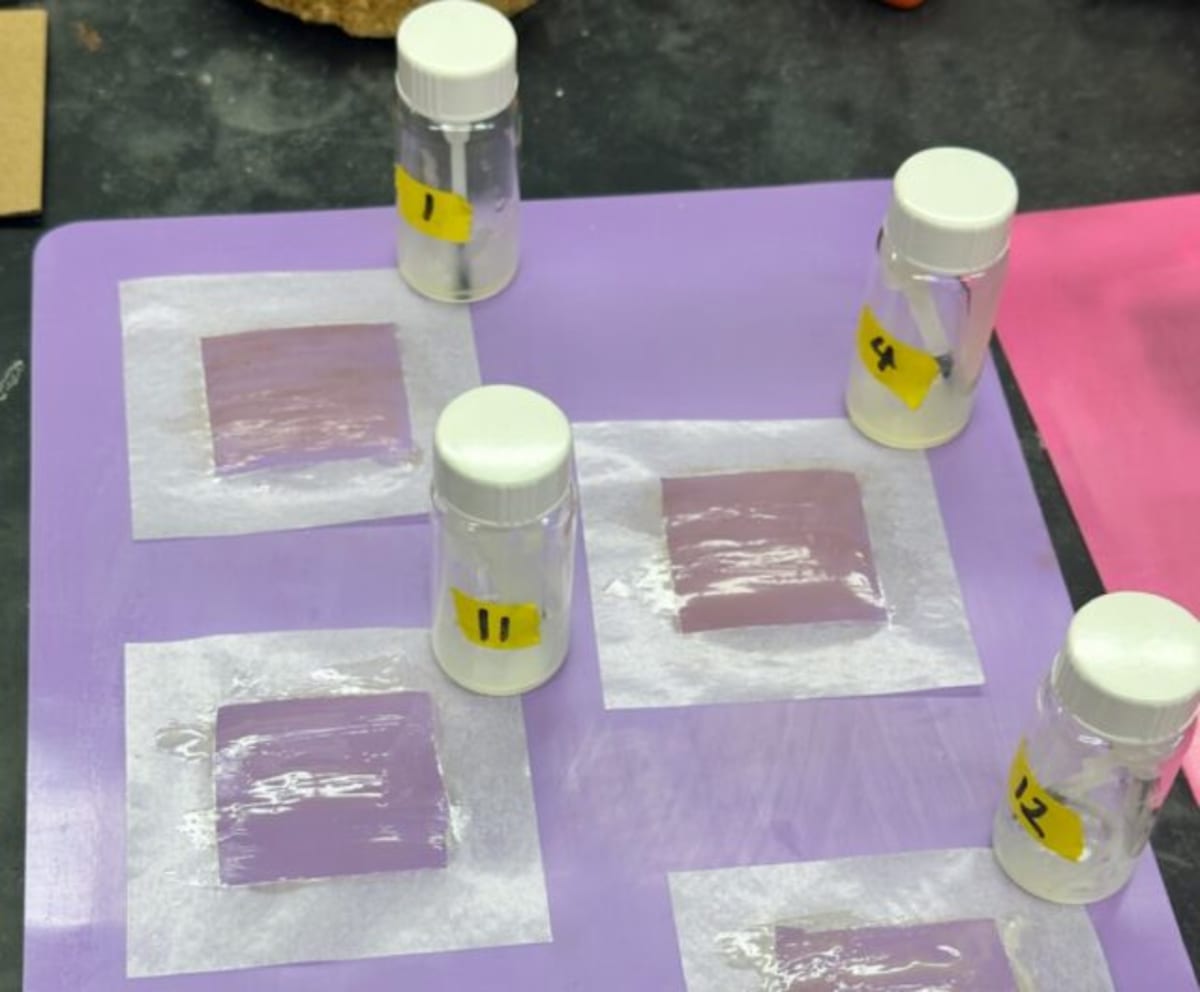 Student Creates Nail Polish for Touchscreen-Friendly Nails - Image 2