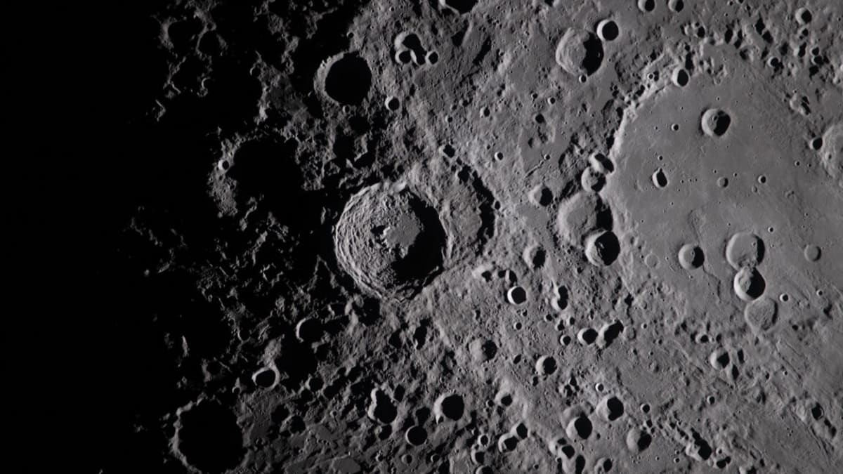 Artemis II Sends Stunning Moon Photos Back to Earth