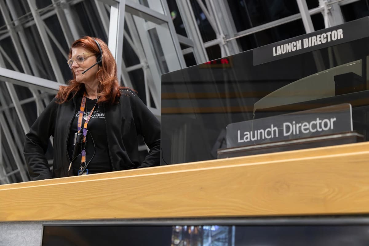 NASA's Artemis II Crew Launches First Moon Mission Since 1972 - Image 4