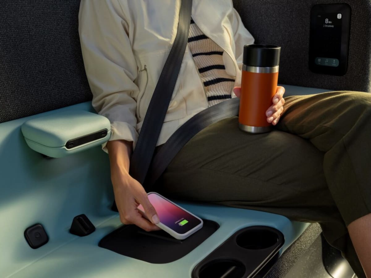 Amazon's Zoox Robotaxi Now Serving Riders in 3 US Cities - Image 4