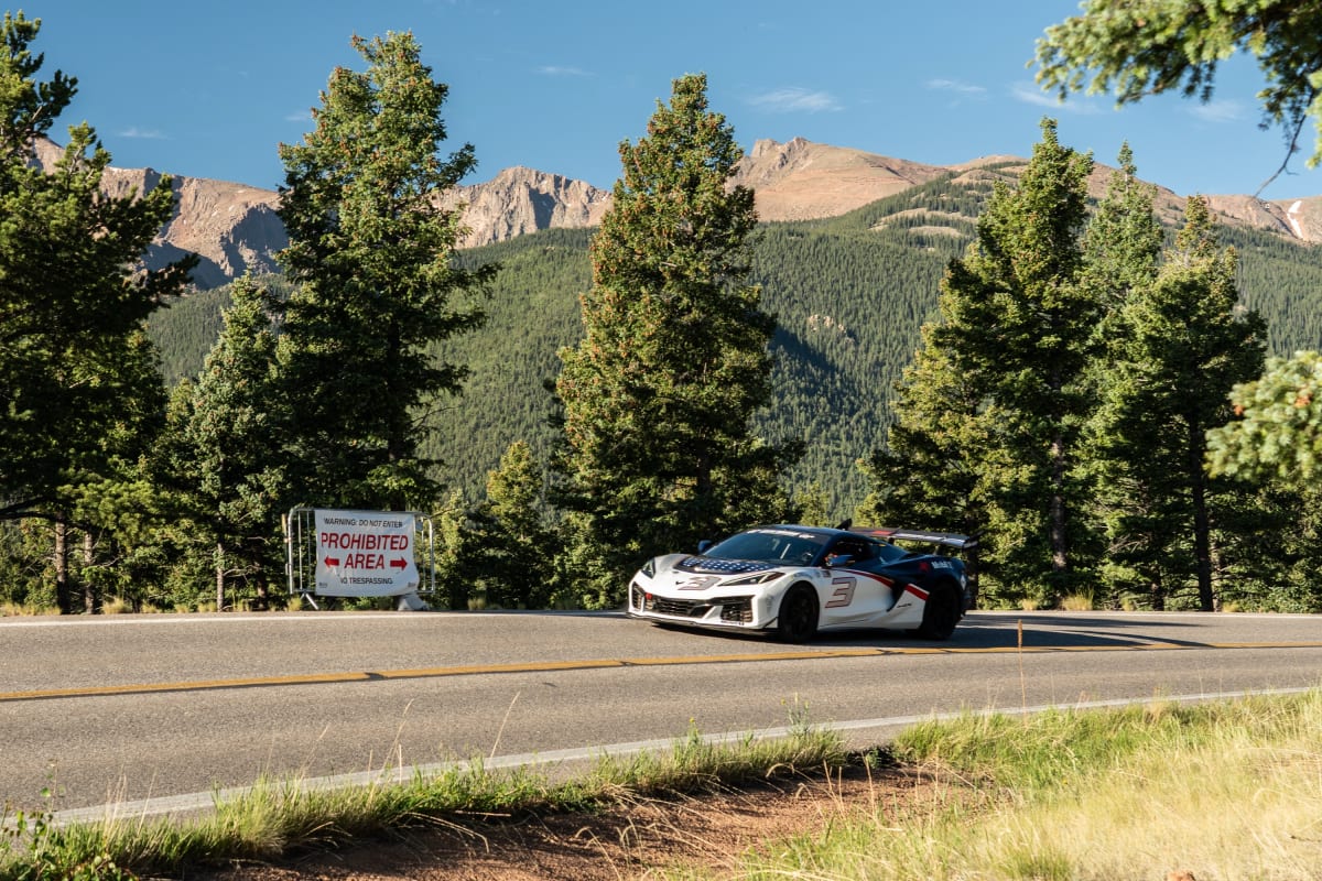 Hybrid Corvette Shatters Pikes Peak Production Record - Image 4