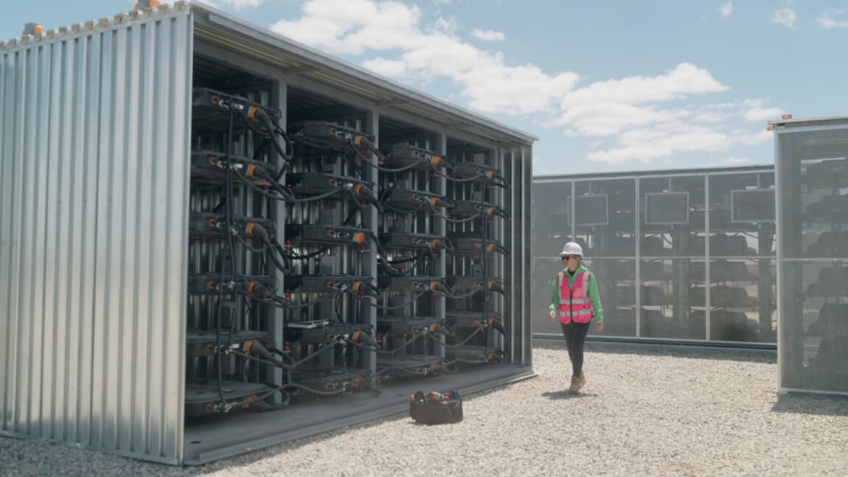 Waymo Robotaxis Give Used Batteries Second Life on Power Grid