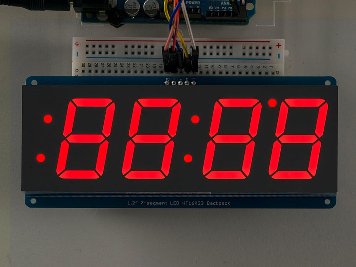 Frustrated Dad Builds His Own Perfect Clock From Scratch - Image 3