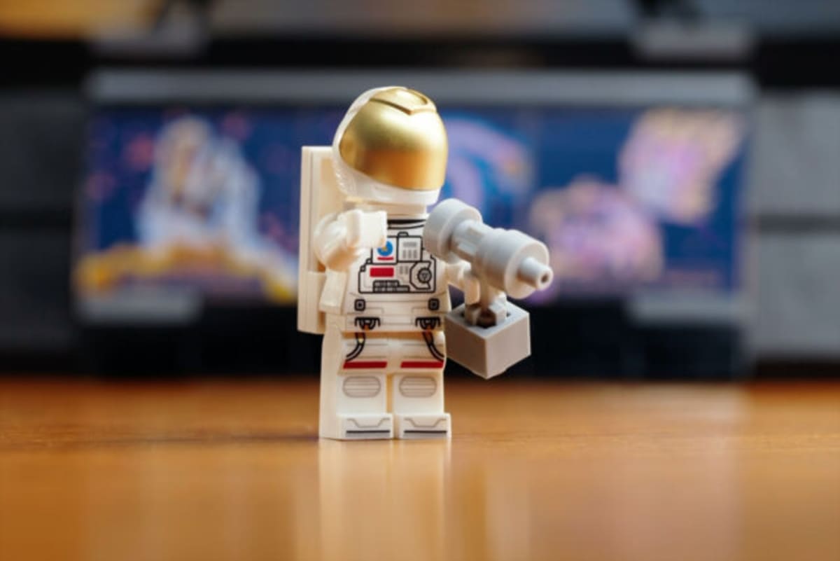 Lego Launches Most Detailed Hubble Telescope Model Yet - Image 5
