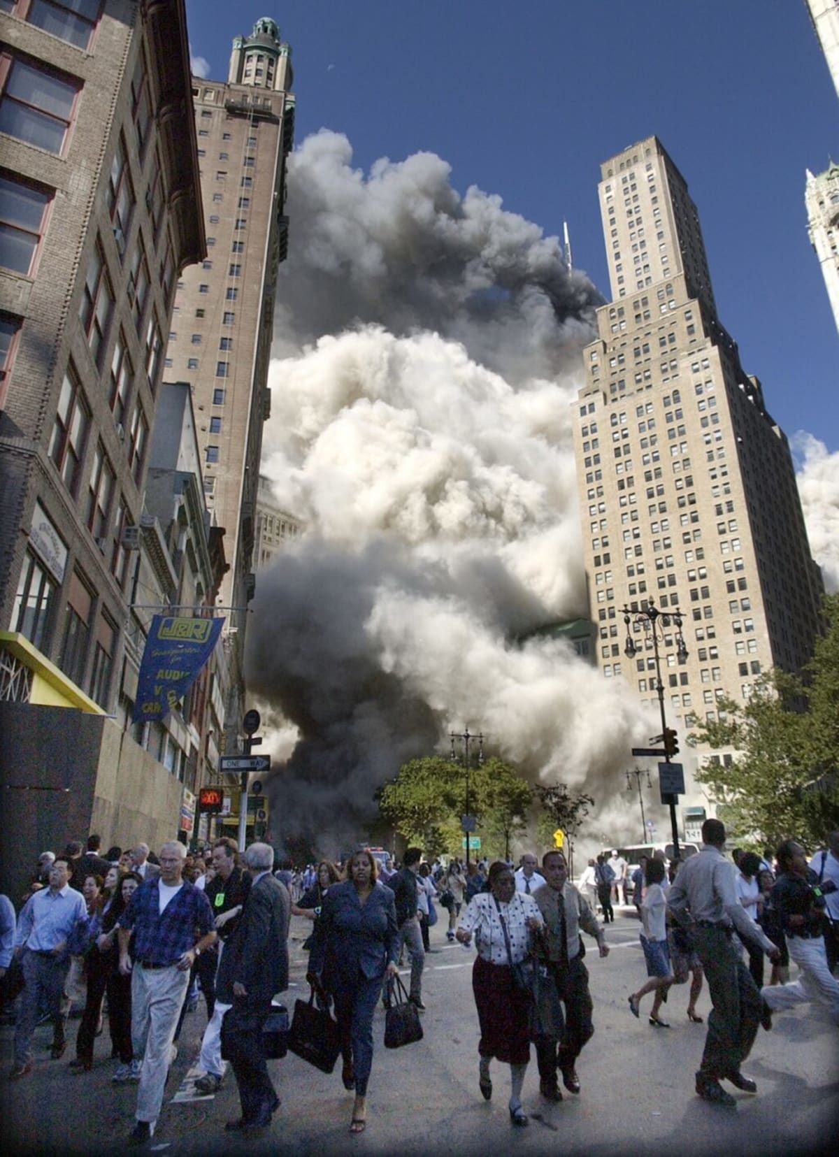 9/11 Survivors Reunite 25 Years Later to Say Thank You - Image 3