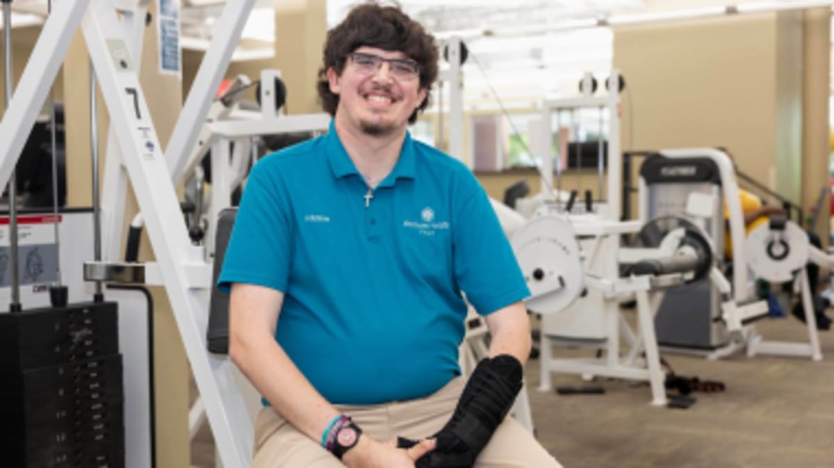 Crash Survivor Returns as Volunteer of the Year - Image 2