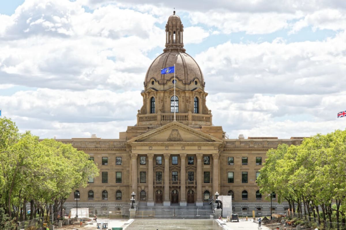Alberta Invests $51M in 16 Projects Cutting 117K Tonnes CO2 - Image 2