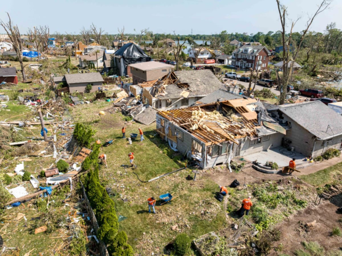 750 Volunteers Help Wisconsin Tornado Survivors Rebuild - Image 3