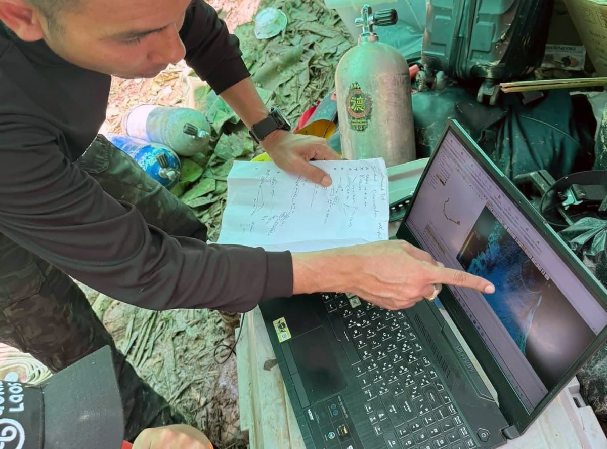 Rescuers 20 Meters From Freeing 7 Trapped in Laos Cave - Image 2