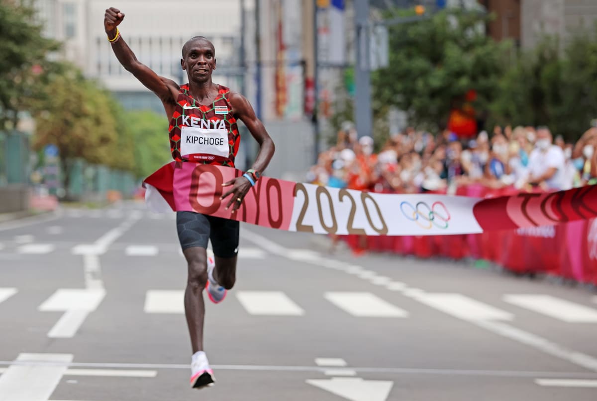 Marathon Legend Kipchoge Kicks Off World Tour in Cape Town - Image 3