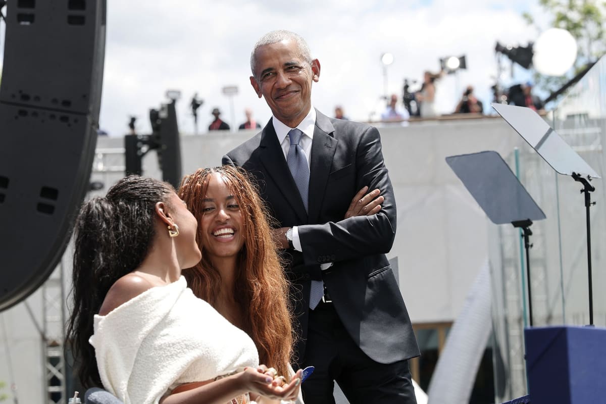 Obama Presidential Center Opens in Chicago With Star Power - Image 2