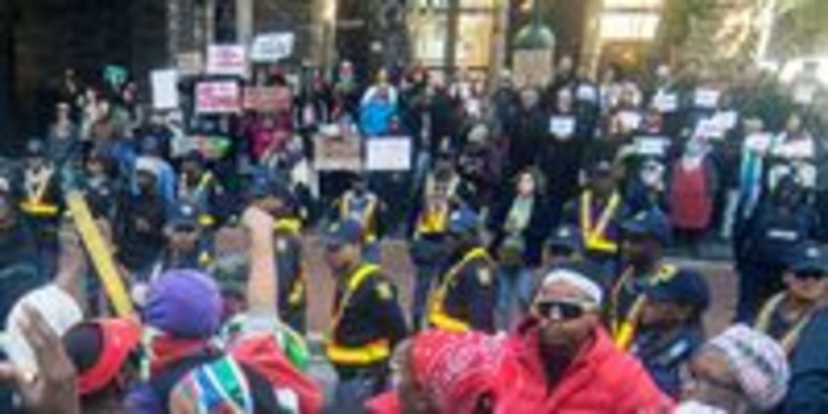 South Africa Averts Violence Through Better Police Planning - Image 5
