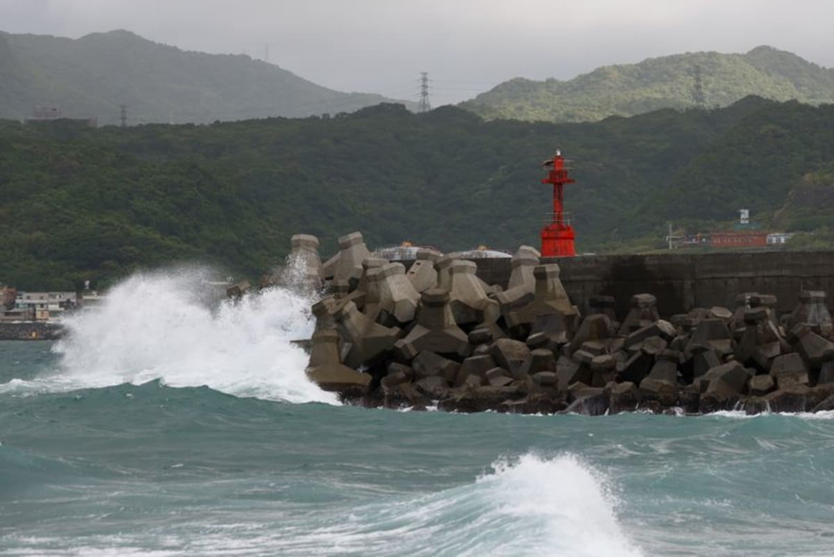 Taiwan's Backup System Keeps Remote Island Connected