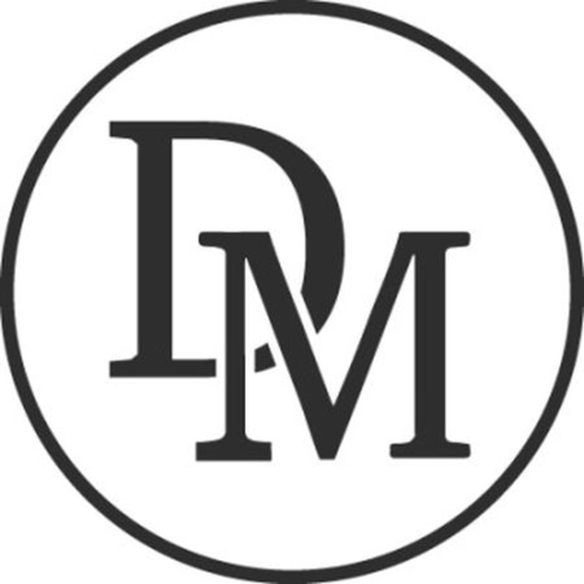 Mental Health Expert Offers Free Advice to Online Community