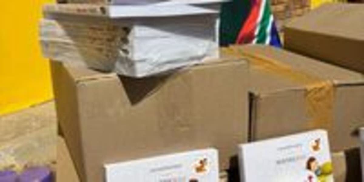 600 Kids in Paarl Get Books That Spark a Love of Reading - Image 4