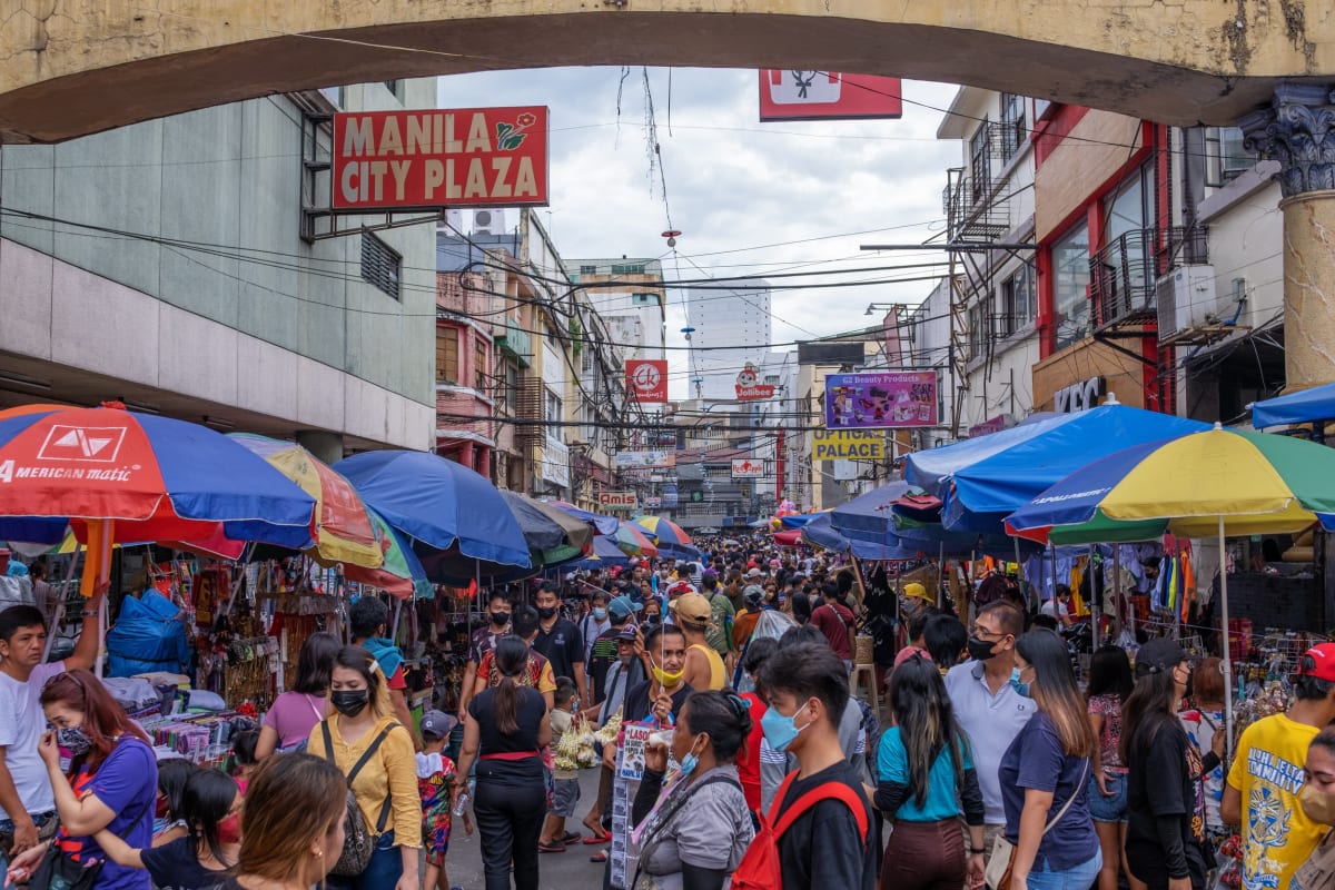 Philippines Hits 9.7% Poverty Rate, 3 Years Ahead of Goal