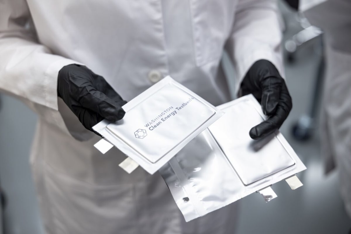 UW Opens $7.5M Battery Lab to Boost U.S. Clean Energy - Image 5