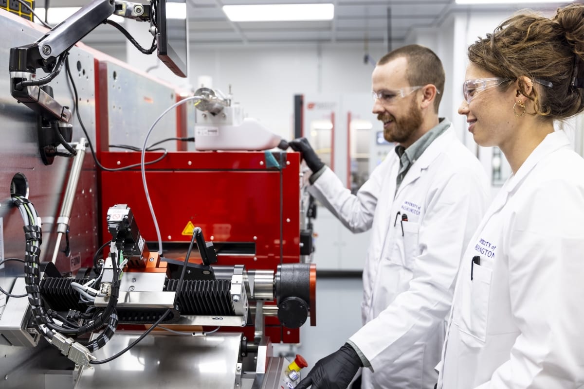 UW Opens $7.5M Battery Lab to Boost U.S. Clean Energy