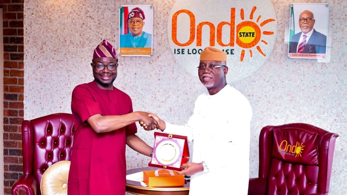 Nigerian minister meeting with cash transfer program beneficiaries in Ondo State community gathering