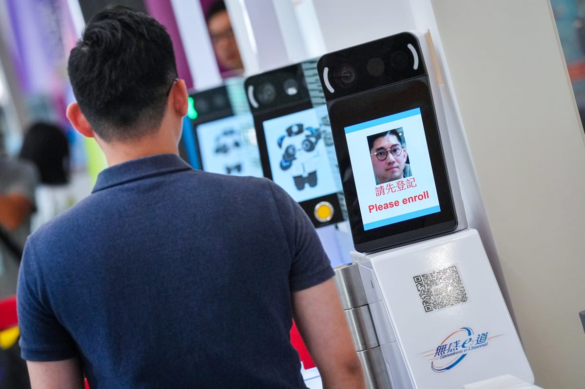 50,000 Hong Kong Commuters Get 5-Second Border Crossing - Image 3