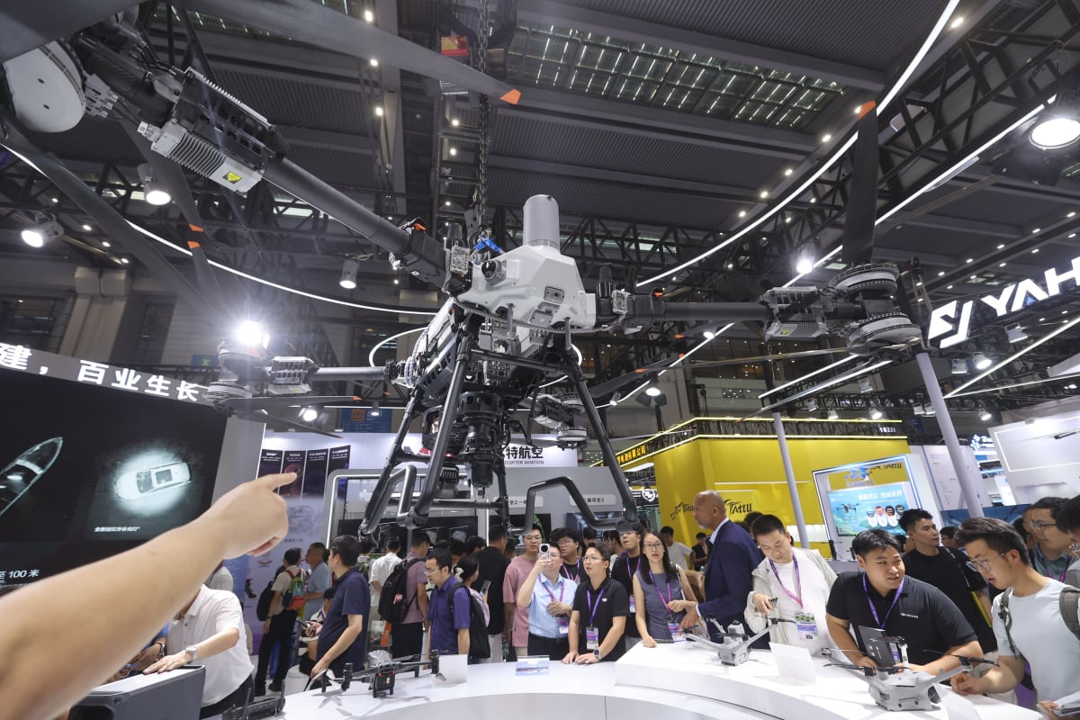 Hong Kong Tests Heavy Drones to Haul Cement and Bricks - Image 4