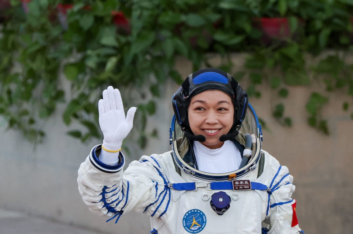 Hong Kong's First Astronaut to Chat Live From Space - Image 2