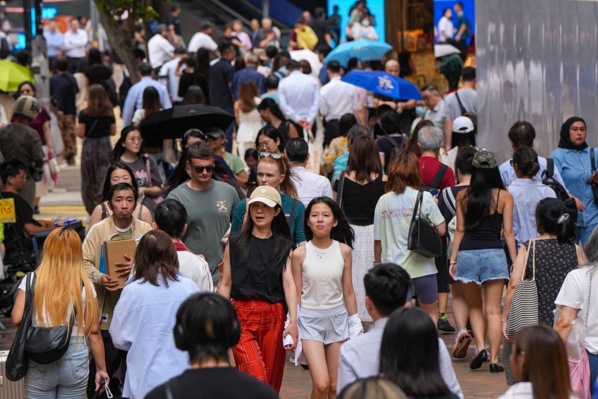 Hong Kong Pays $5,740 to Welfare Recipients Who Find Jobs - Image 3
