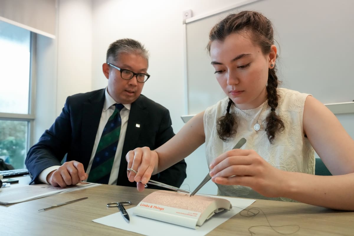Musical Training Makes Medical Students 10% Faster Surgeons - Image 2