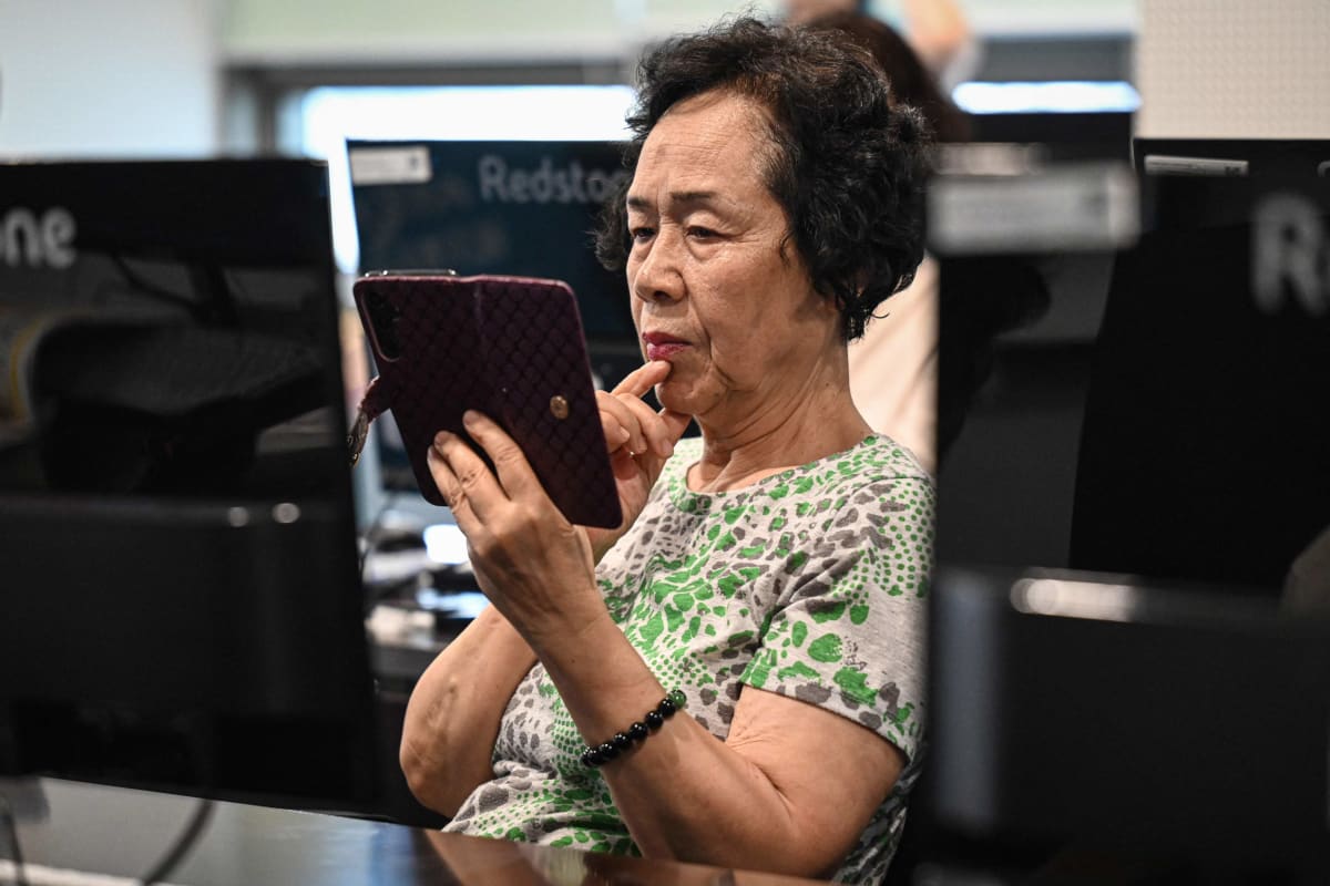 South Korea Launches Digital Training for 79-Year-Olds - Image 3