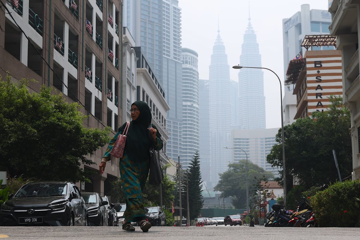 Malaysia Uses Cloud Seeding to Clear Air Pollution - Image 3