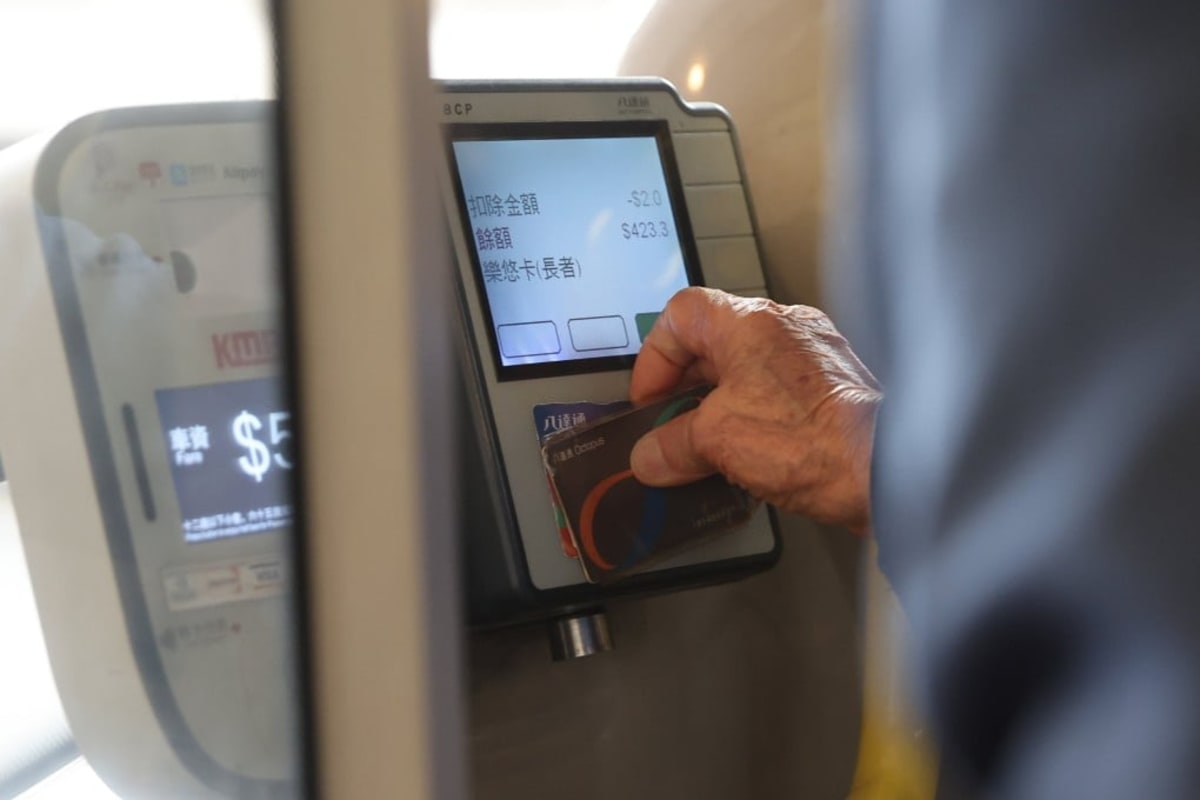 Hong Kong's $0.26 Fare Helps 2.6M Seniors Stay Connected - Image 3