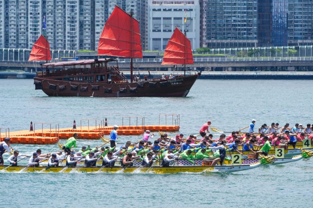 Hong Kong Celebrates 50 Years of Dragon Boat Racing - Image 2