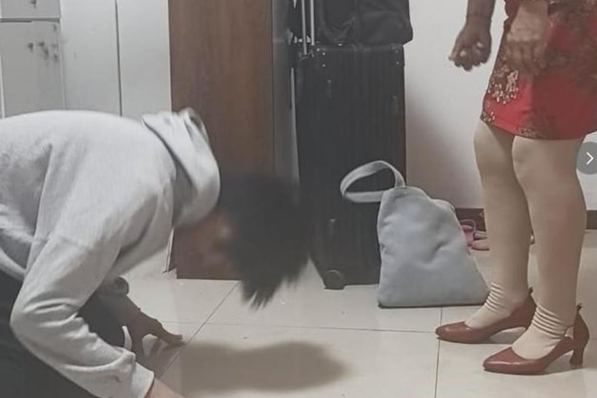 Teen Bows to Mom Who Drove Cab to Fund His Surgery - Image 2