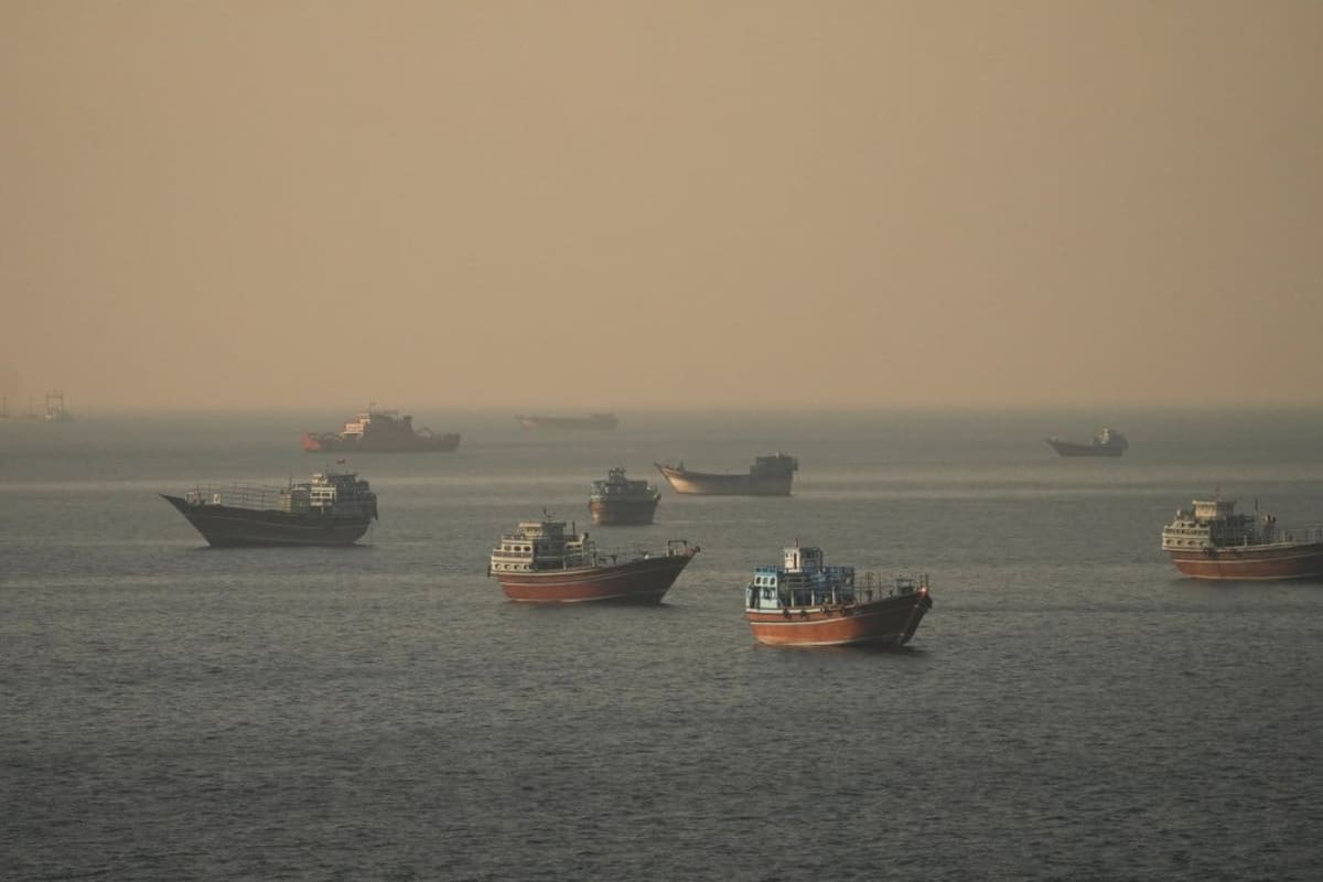 US and Iran Sign Deal to Reopen Strait of Hormuz - Image 2