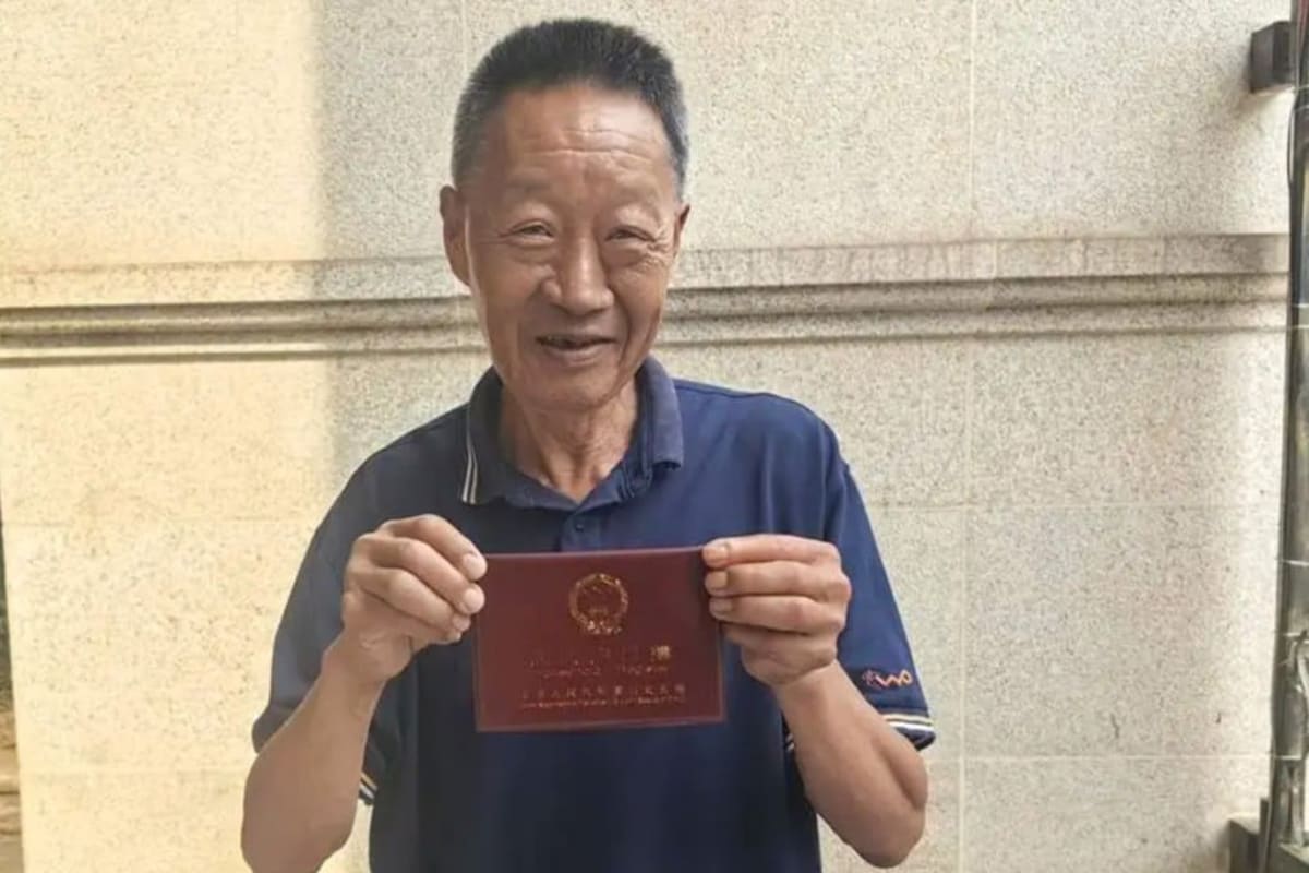 Man Keeps 25-Year Promise, Finally Reunites With Family - Image 2