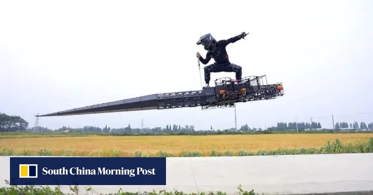 Chinese Inventor Builds Real Flying Sword From Fantasy Novels