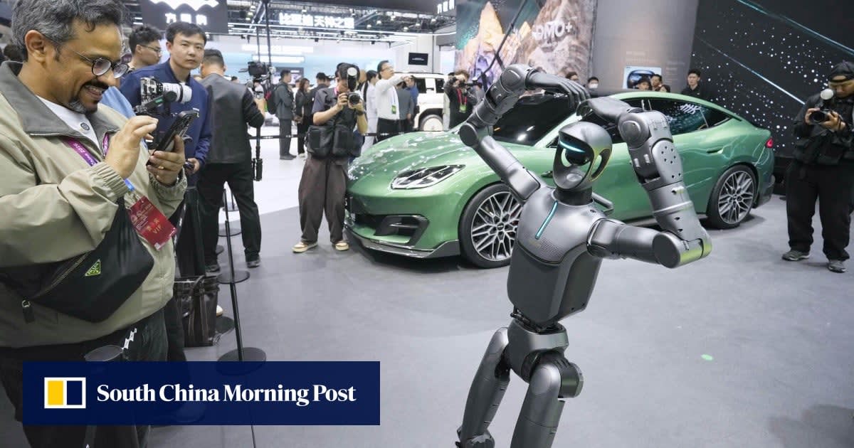 Chinese EV Makers Race to Mass-Produce Humanoid Robots