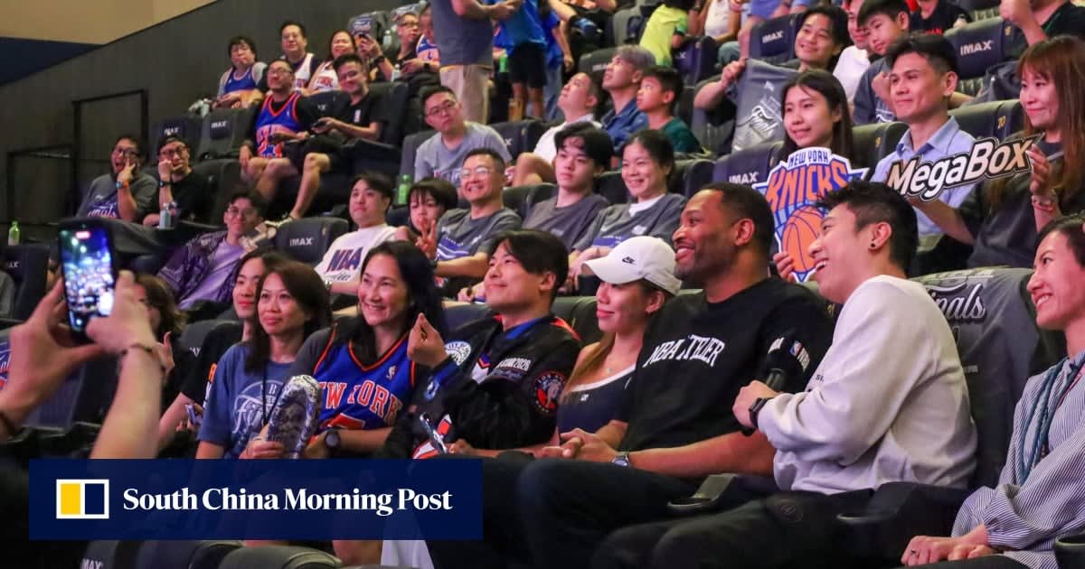 Hong Kong Fans Celebrate Knicks' First NBA Win Since 1973