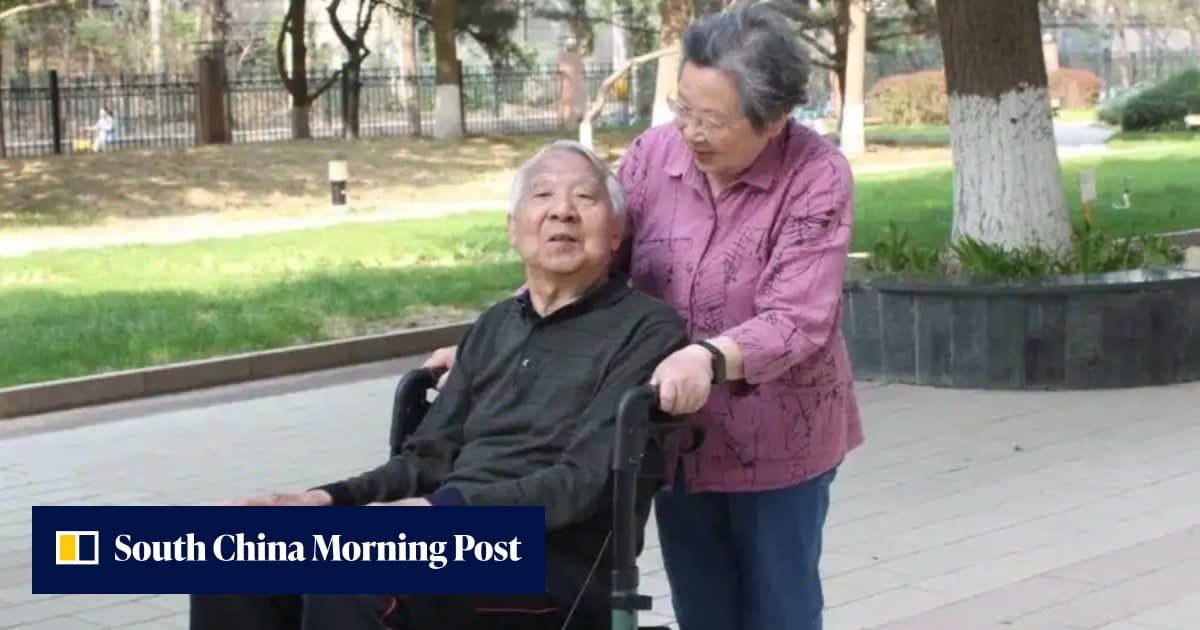 Beijing Woman, 90, Cares for Husband with Alzheimer's
