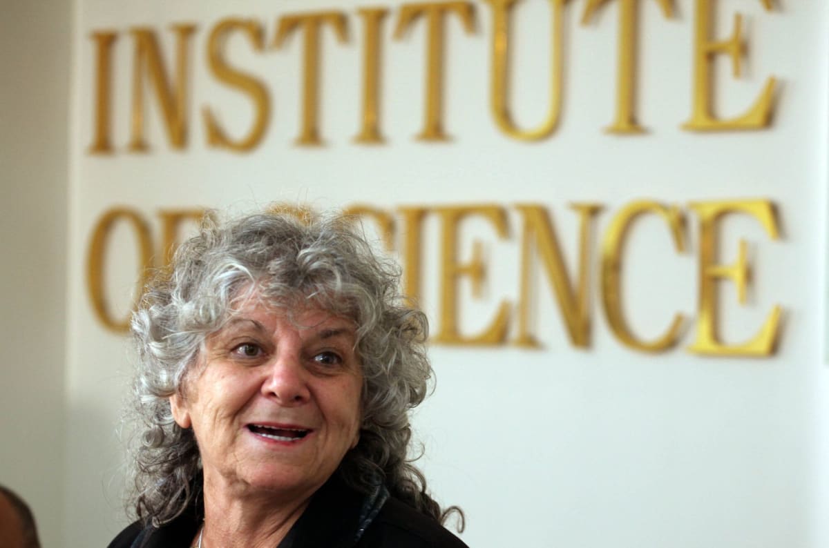 Professor Ada Yonath working in laboratory, Nobel Prize winning chemist and ribosome researcher