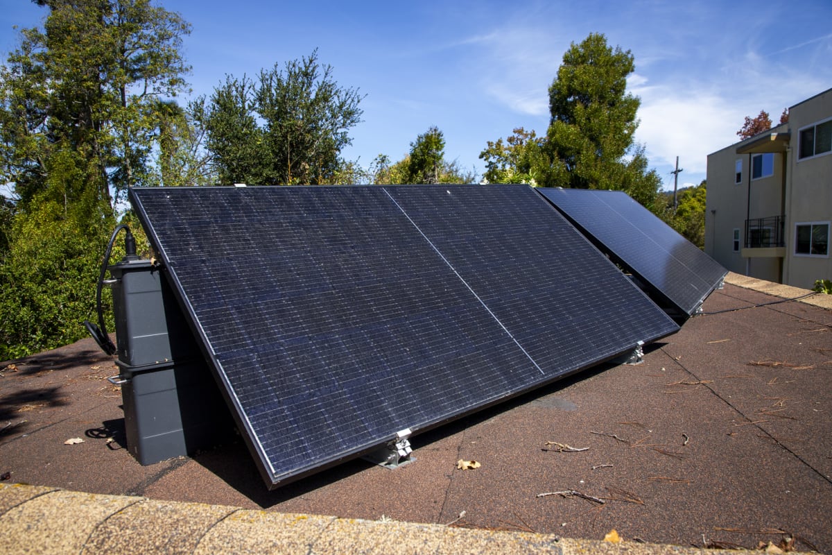 Retired Teacher Cuts Winter Bills $100 With Plug-In Solar - Image 5