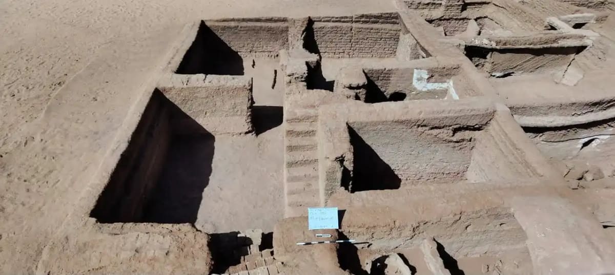 Complete Byzantine City Uncovered in Egypt's Dakhla Oasis - Image 3
