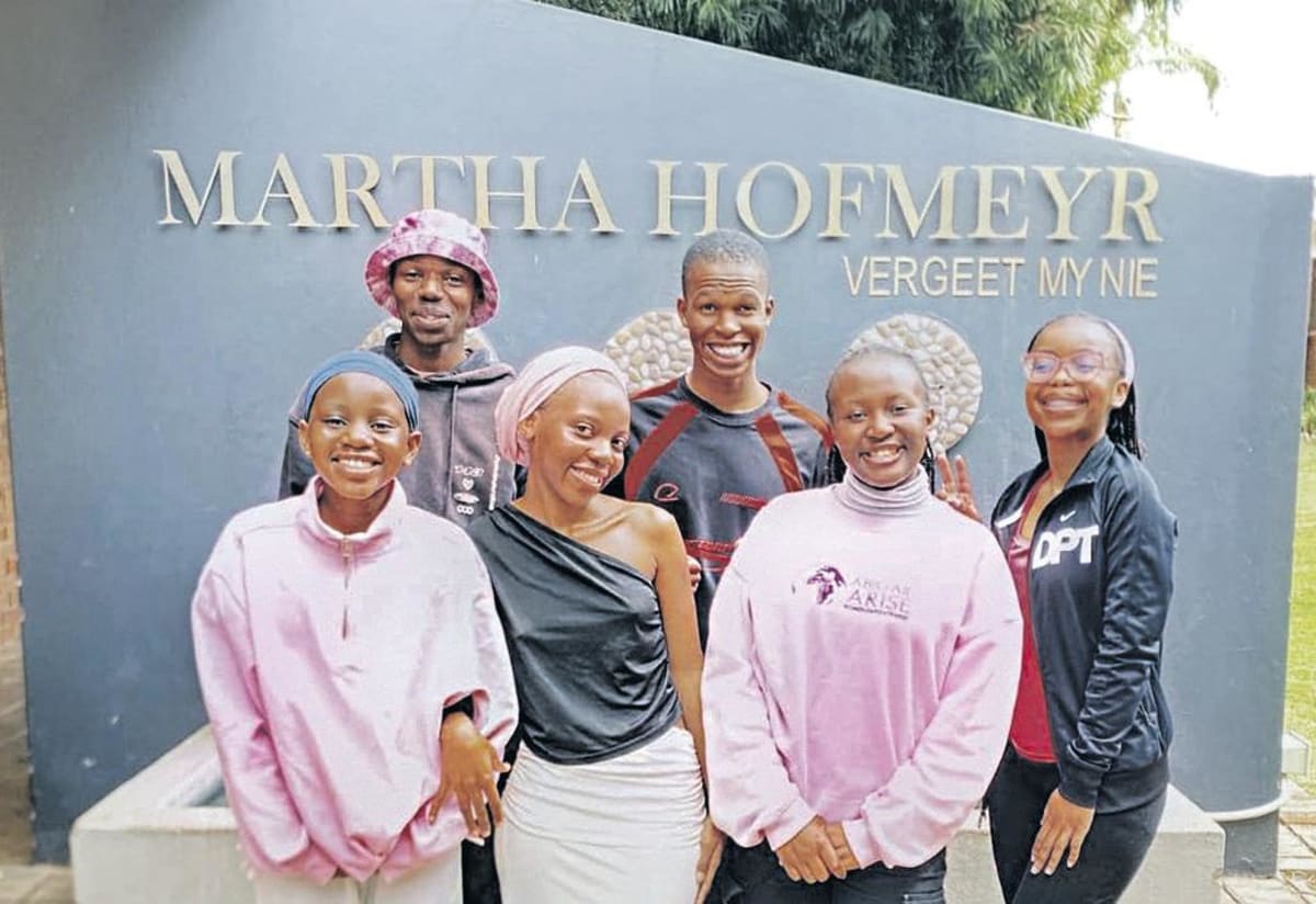 Mental Health Group Celebrates Women's Day at Care Home