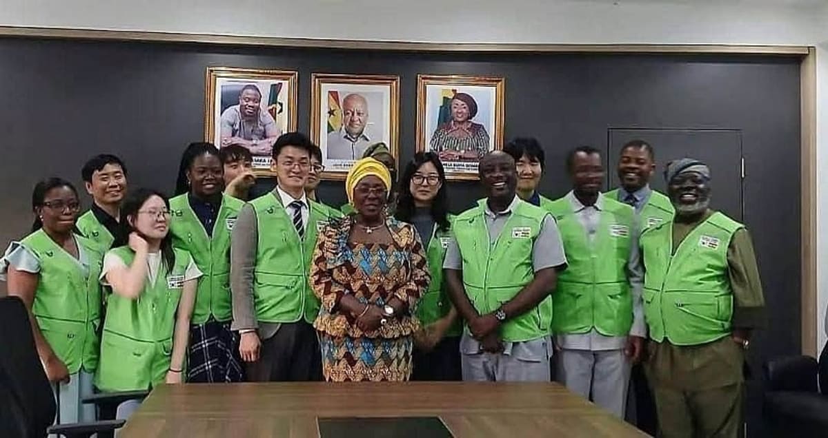 Ghanaian and Korean officials shaking hands during cultural partnership announcement in Accra