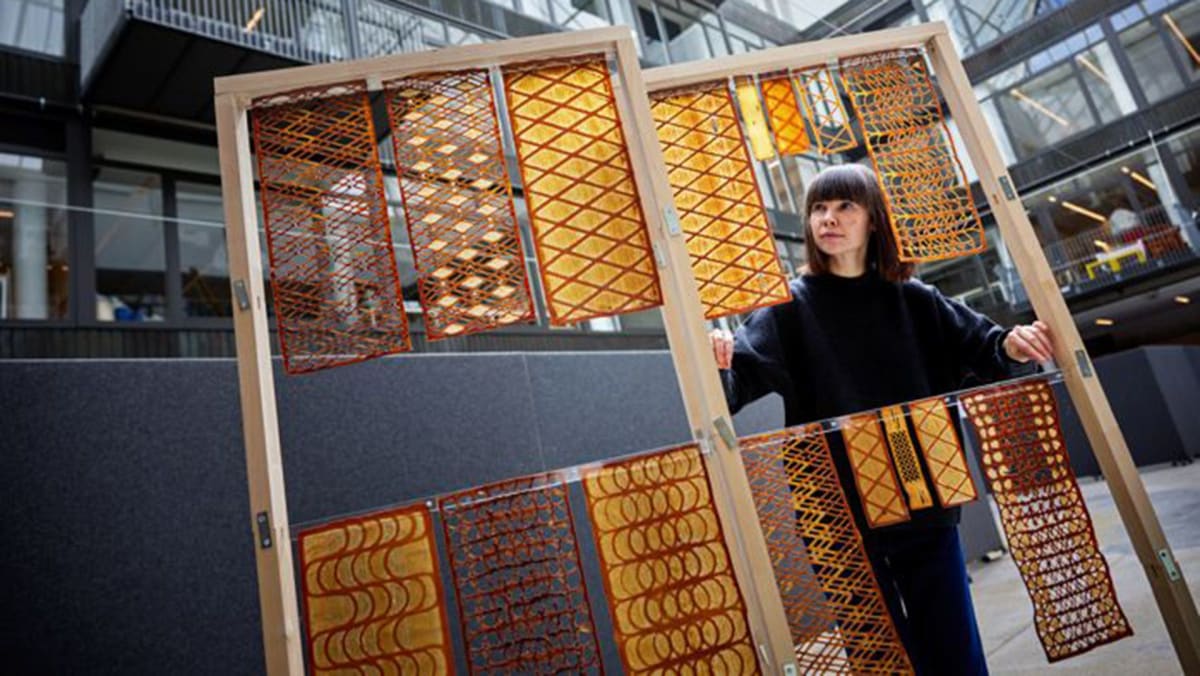 Scientists Turn Baker's Yeast Into 3D-Printed Wallpaper
